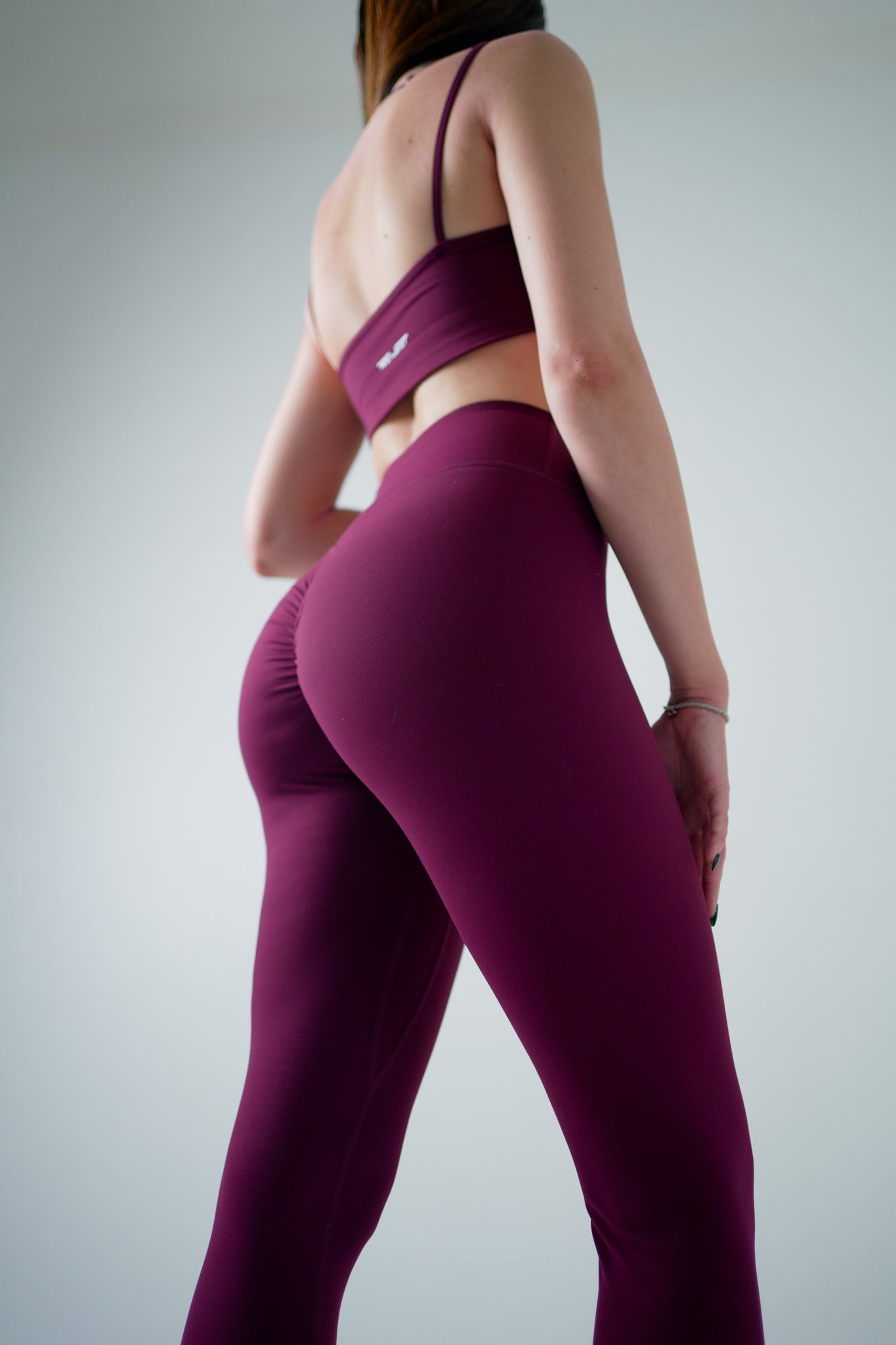 Peak Set in Plum